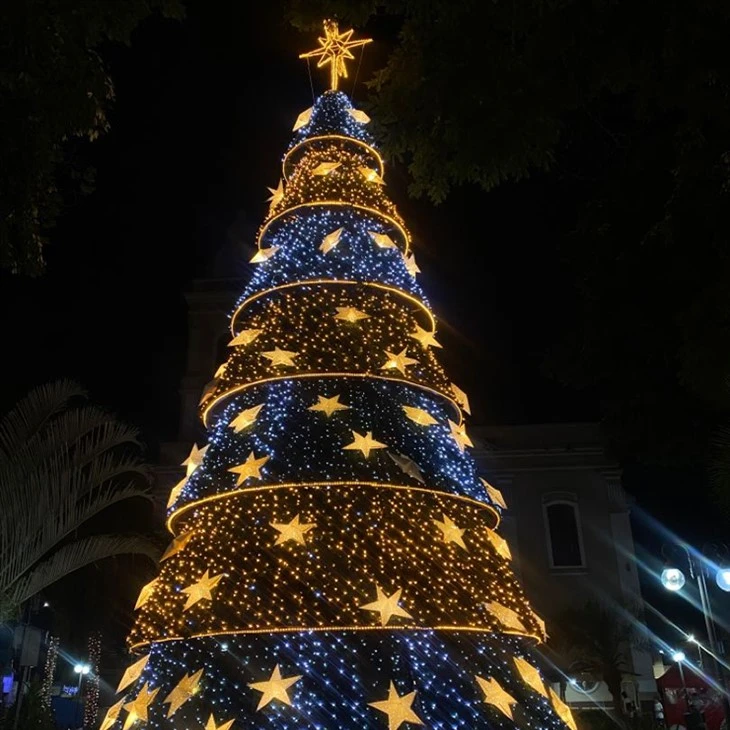 led tree lights outdoor led tree lights outdoor